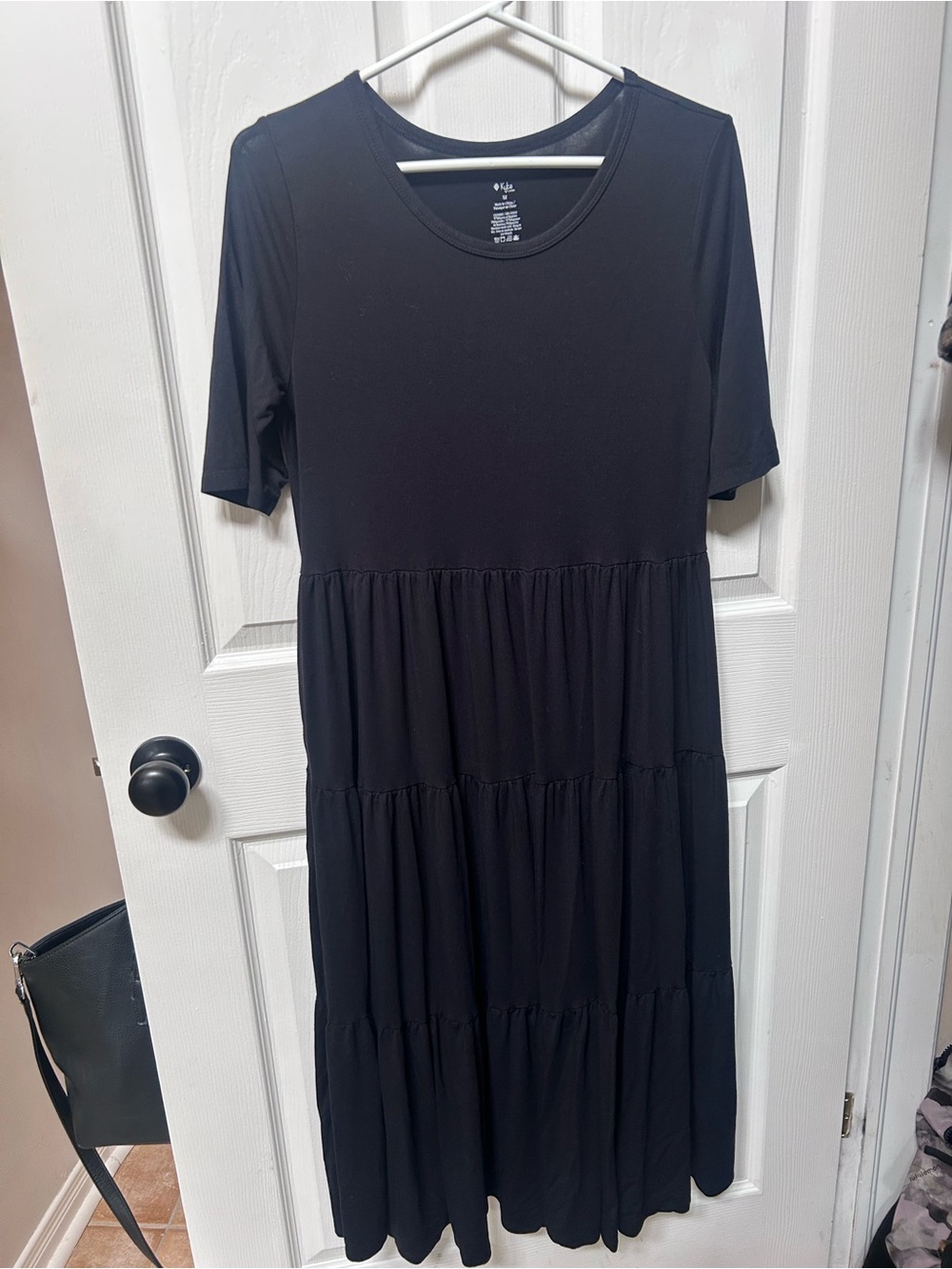 Kyte Baby Black Tiered Short-Sleeve Women's Dress